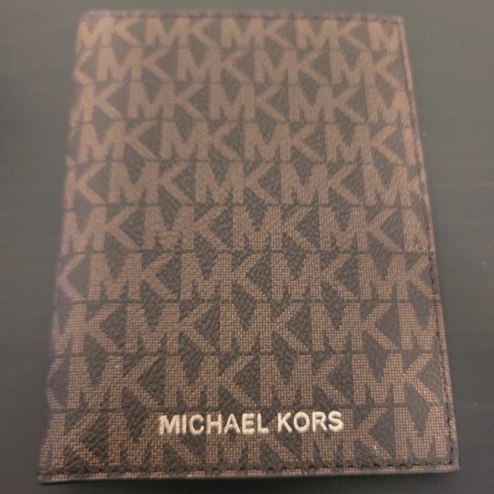 New Michael Kors Passport Cover